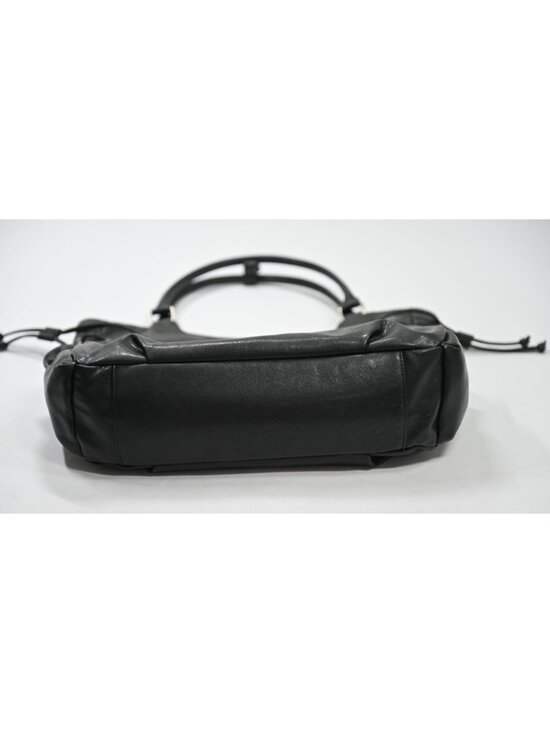 Stand Oil Breezy Bag [3 colours] – Lumière Studio Stand Oil Breezy Faux Leather Handbag in Black